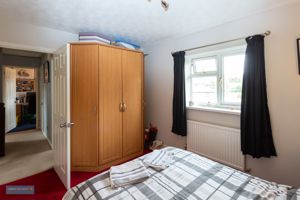 Bedroom- click for photo gallery